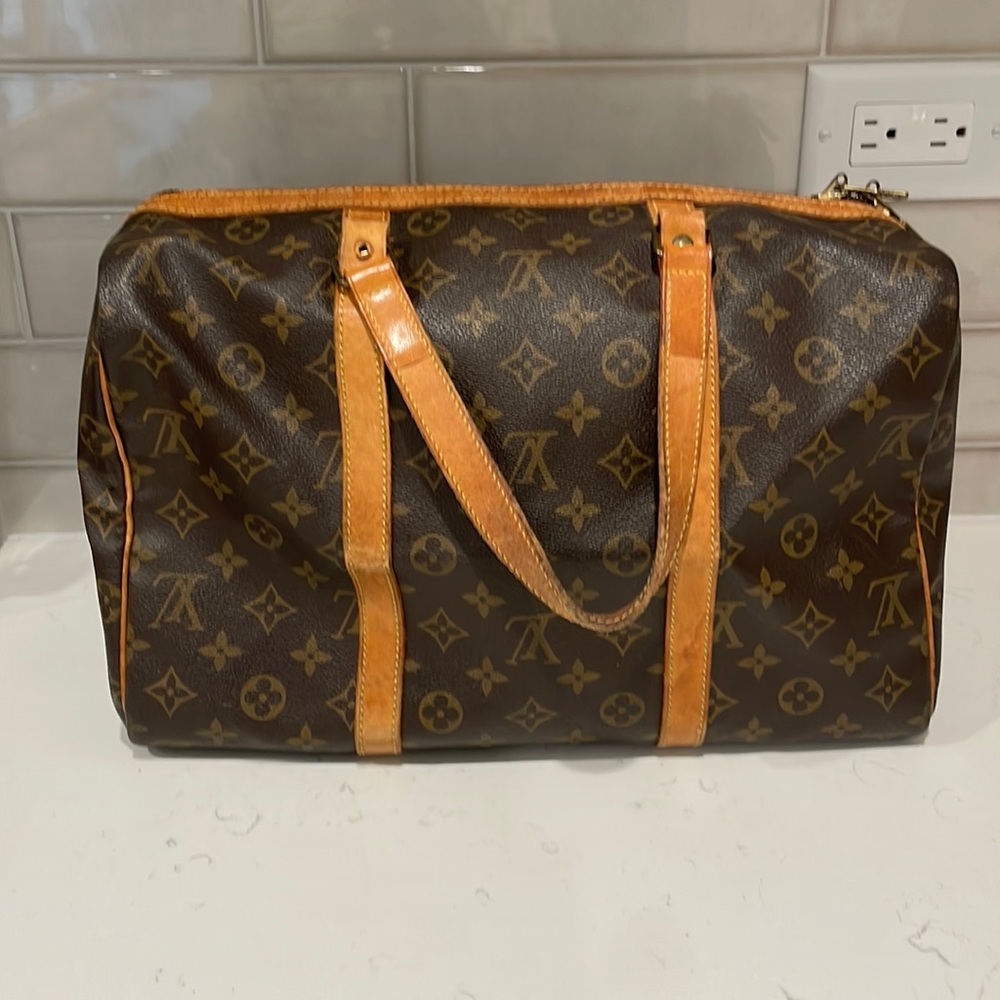 Louis Vuitton speedy sold out of my own closet I only sell my own things!